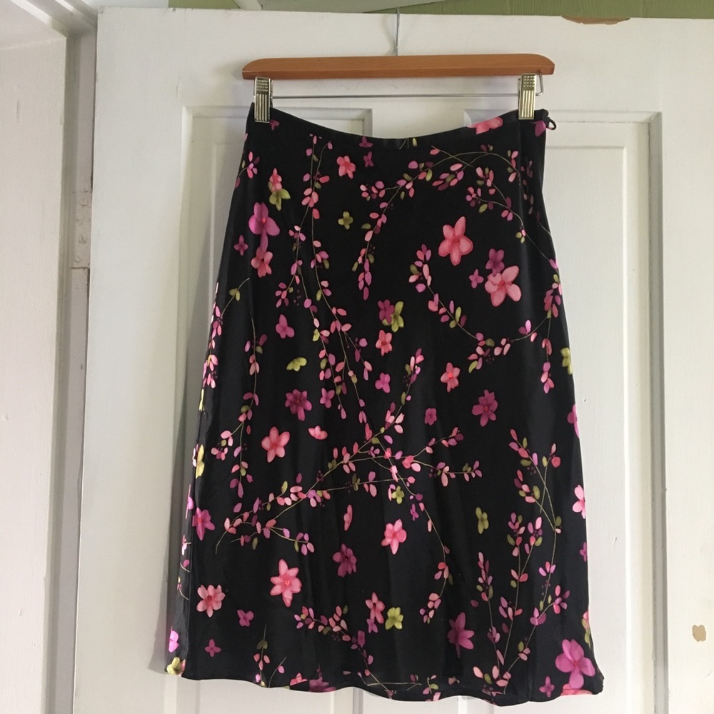 Ann Taylor silk floral sequin skirt size 4P